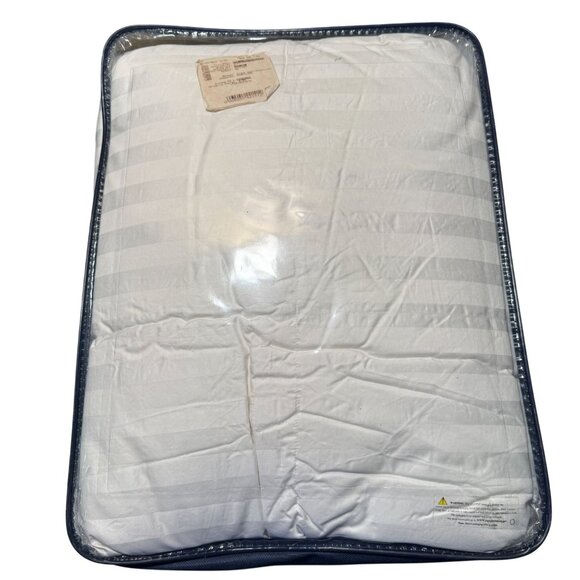 Premium Down Comforter Queen Ultra-Soft Warm  All-Season Bedding Luxury Blanket - Picture 1 of 3